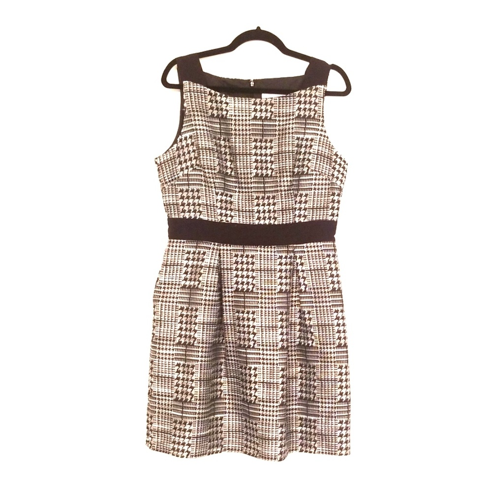 Adorable Dress w Pockets